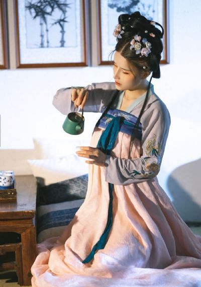 九九热里只有精品视频免费_4K免费在线观看